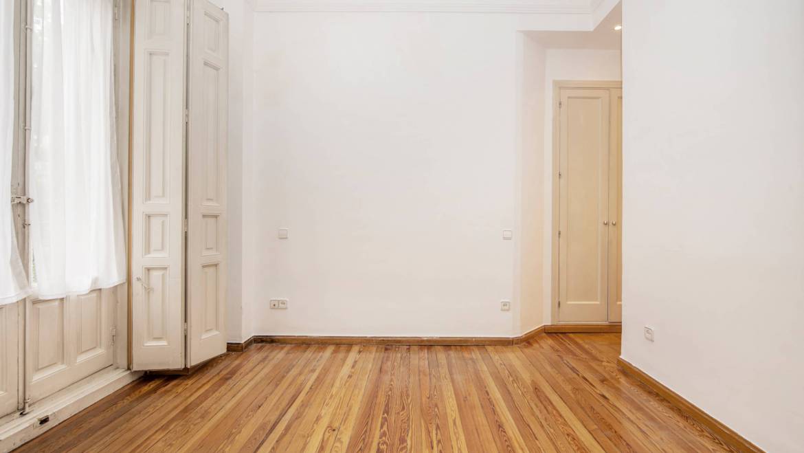 Why Have My Hardwood Floors Lost Their shine?